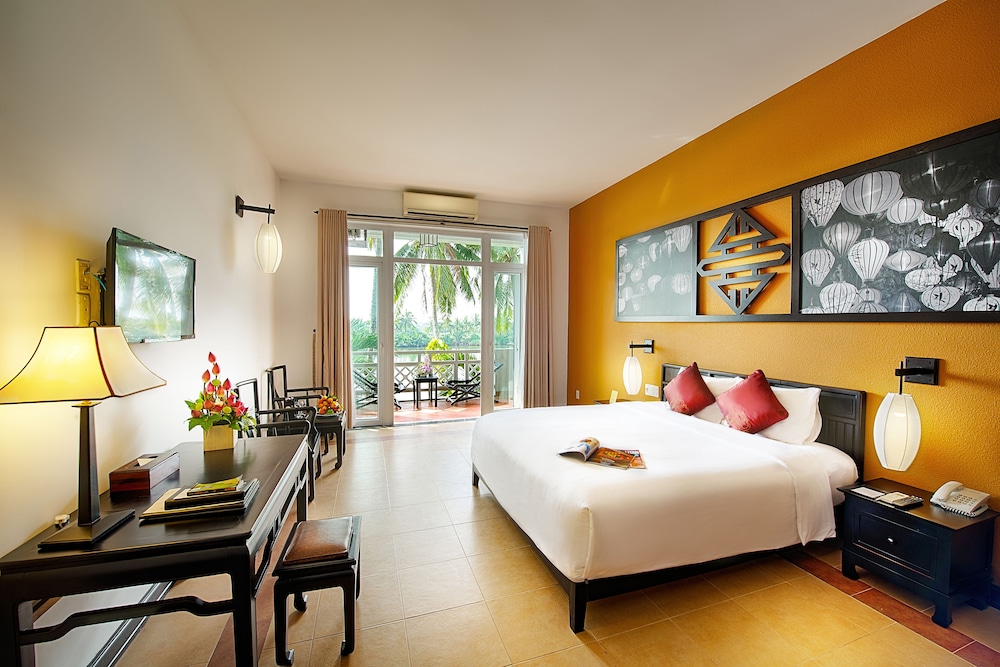 Deluxe Room, River View - Photo 6