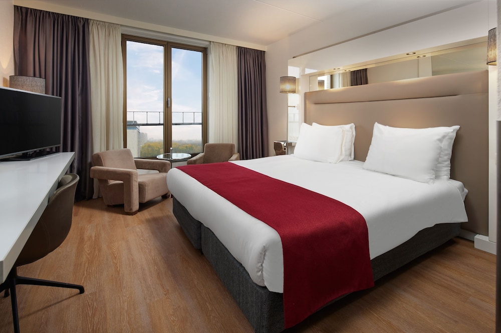 Superior Double Room, 1 King Bed, City View photo 1