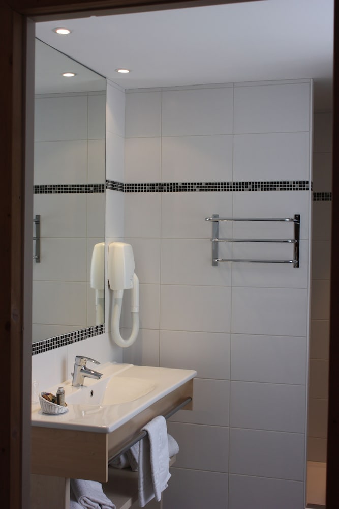 Classic Double or Twin Room - Photo 4