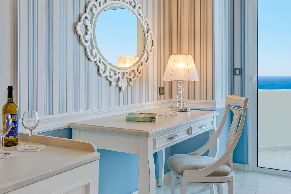 Elite Room, Sea View - Photo 5