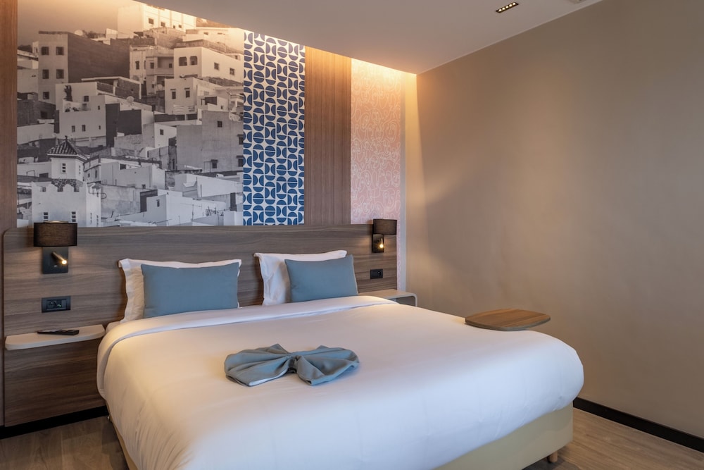 Deluxe Room, Corner