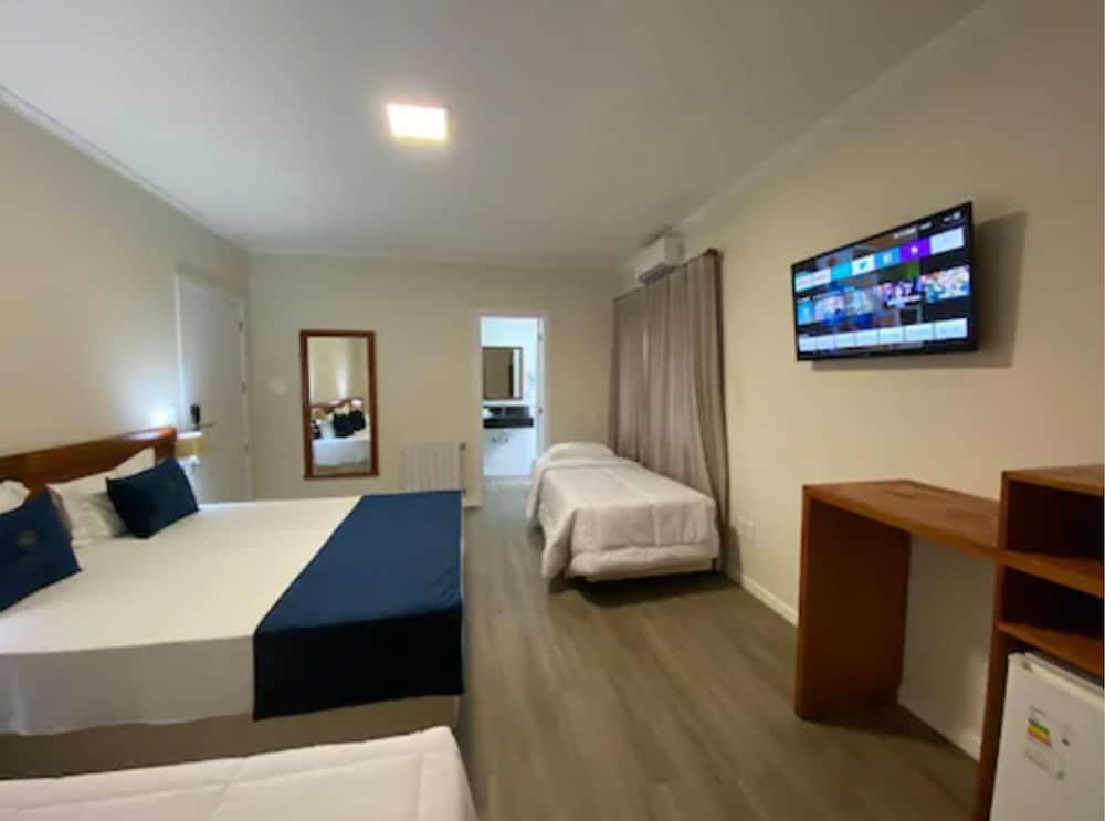 Luxury Quadruple Room photo 2