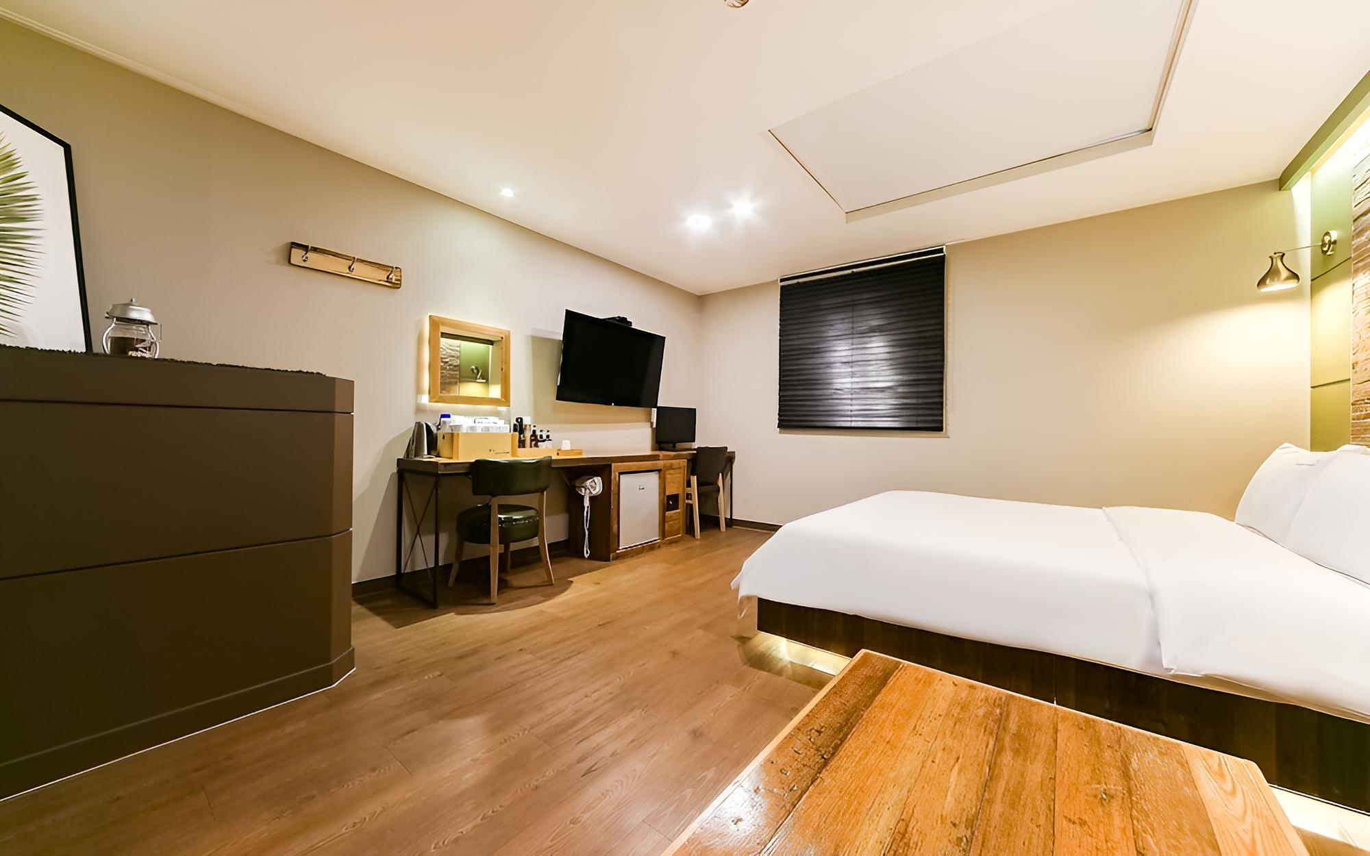 Room (Unlimited OTT - Business Room (OTT Se) photo 3