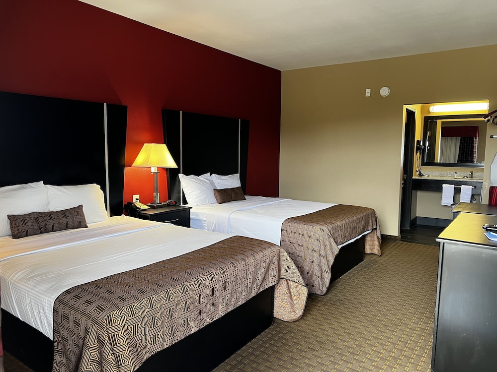 Room, 2 Queen Beds, Accessible, Non Smoking