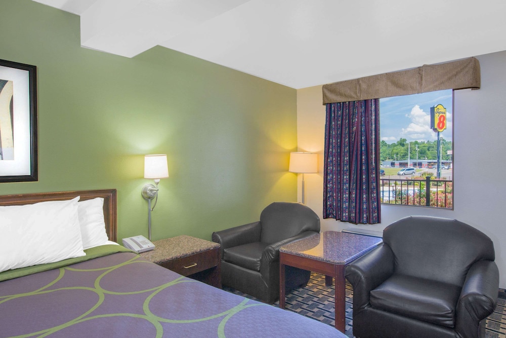 Super 8 by Wyndham Jasper, Photo 6