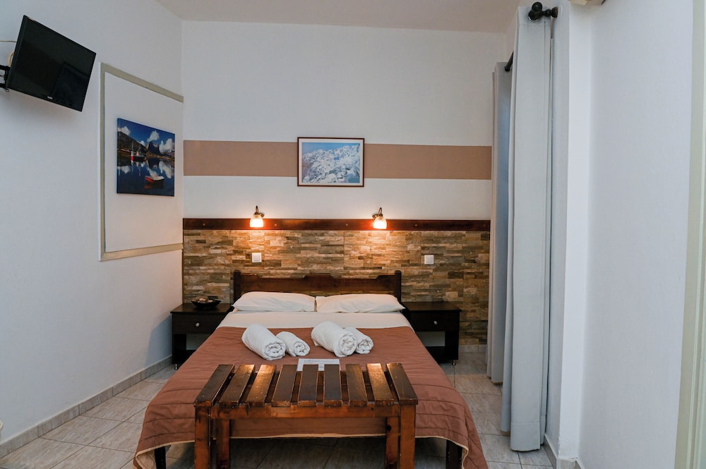 Double Room, Balcony, Garden View - Photo 1