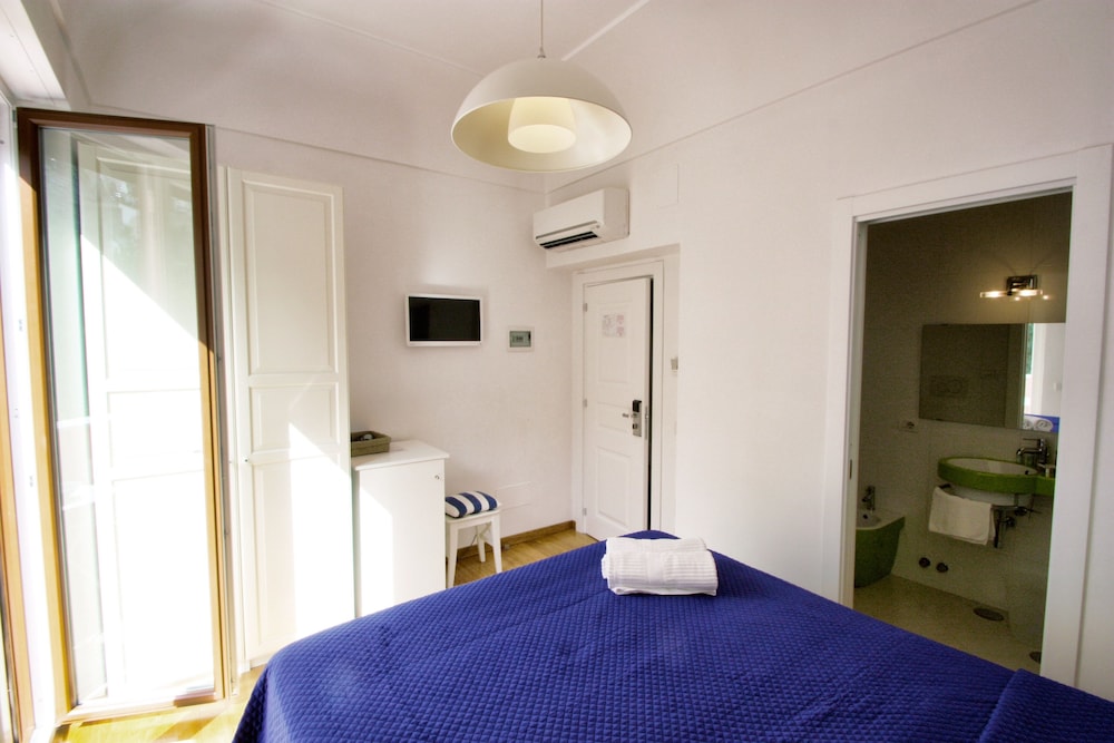 Standard Double Room, Garden View photo 2