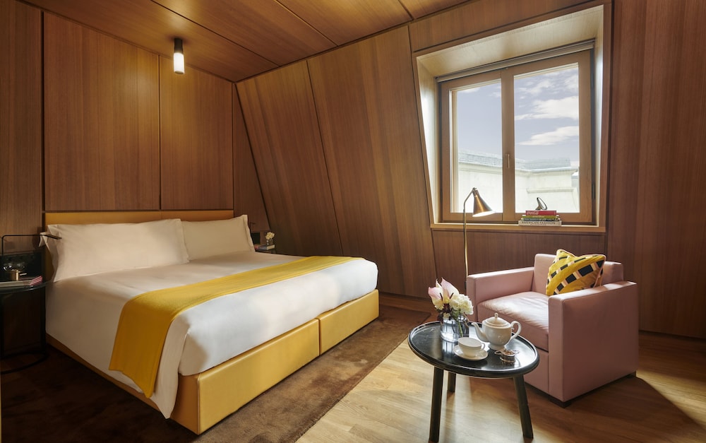 Suite (Loft) thumbnail 5