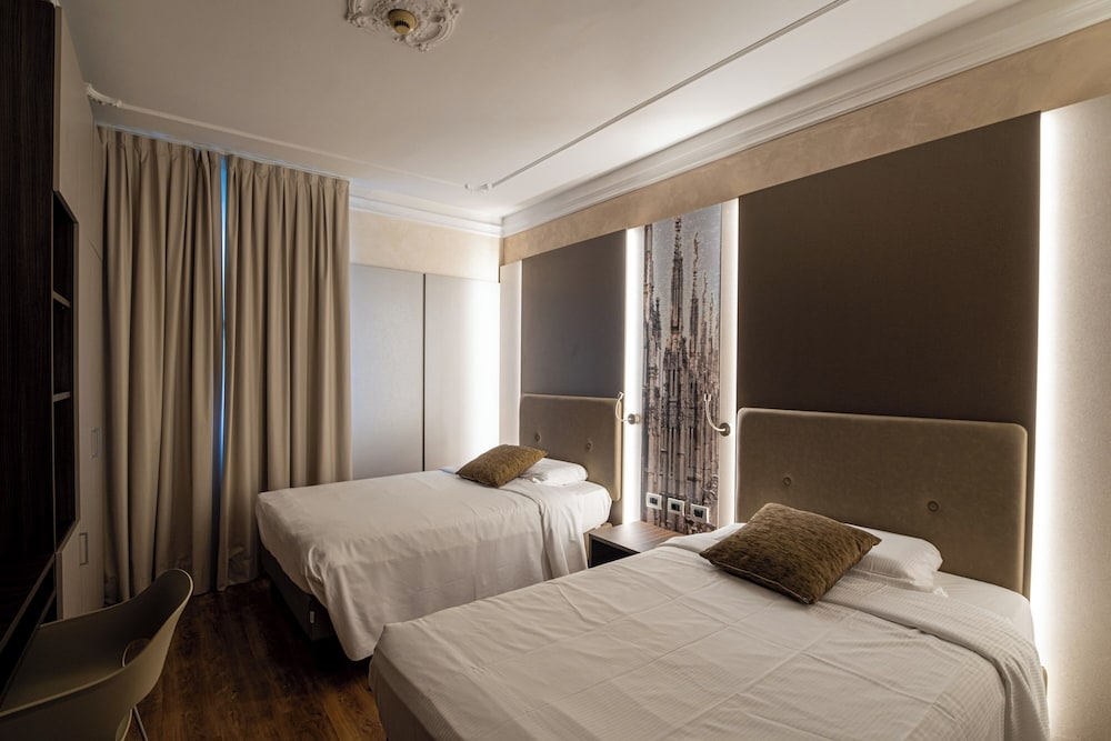 Double Room, City View