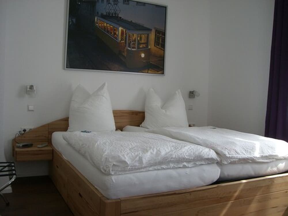Suite, 2 Bedrooms photo 2