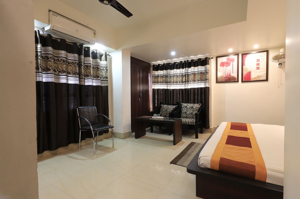 Deluxe Room - Photo 5