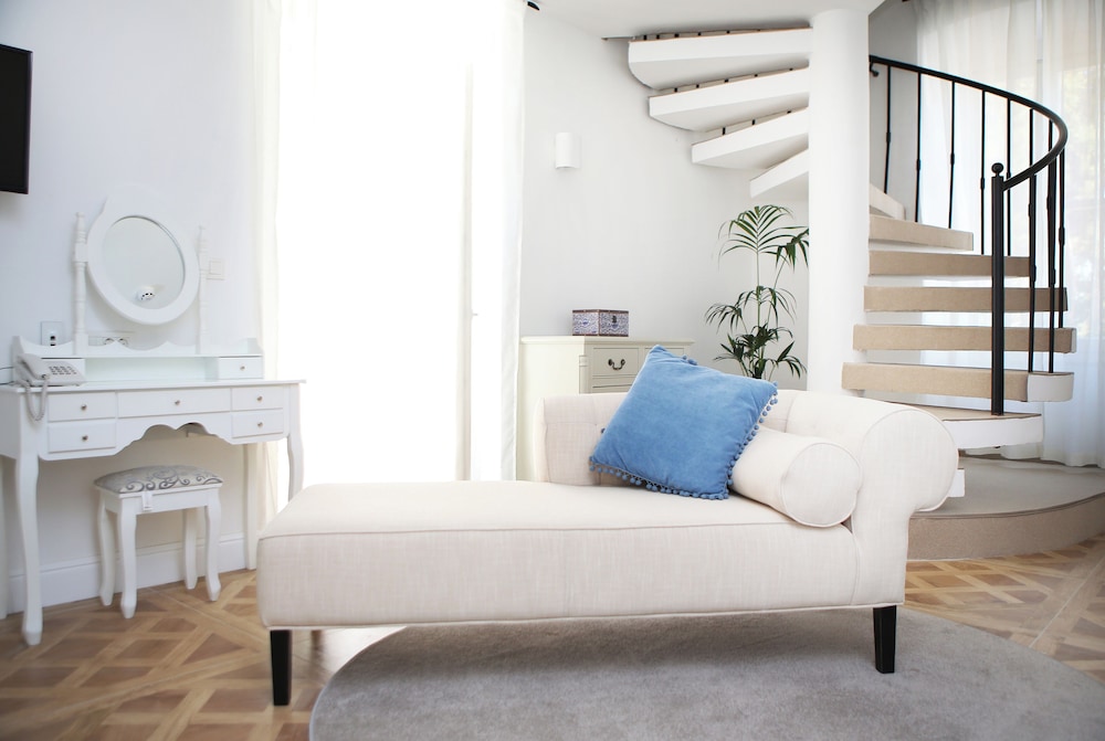 Andreis luxury duplex suite with balcony photo 3