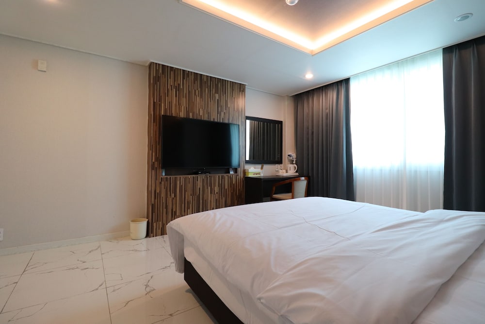 Deluxe Double Room photo 3