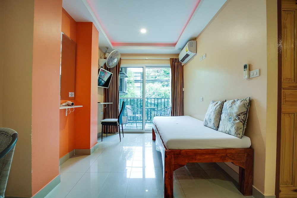 room photo