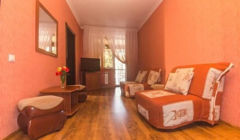 Family Room, Balcony photo 3