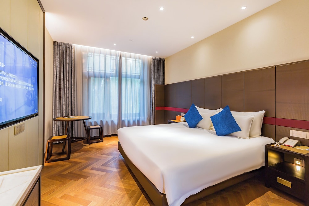 Luxury Single Room