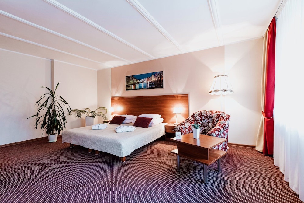 Studio Suite