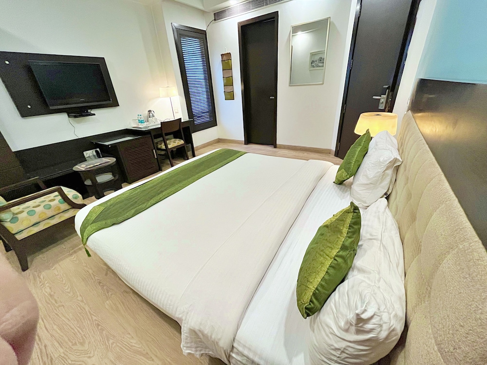 Deluxe Double or Twin Room - Photo 24