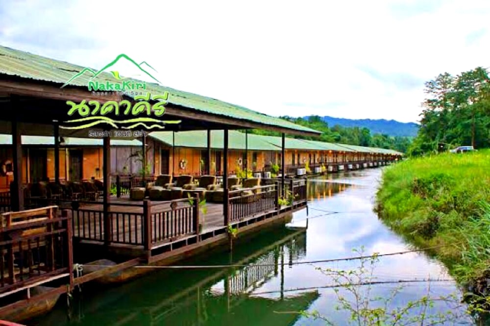 Floating House (Raft) - Photo 12