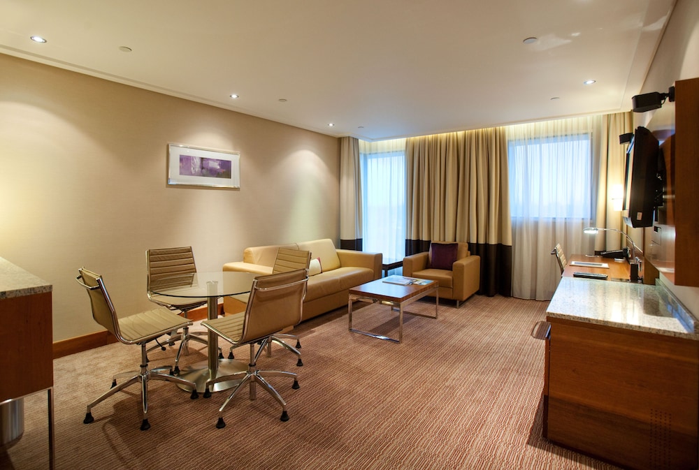 Club Suite, 1 Bedroom (Prestige - with lounge access) - Photo 5