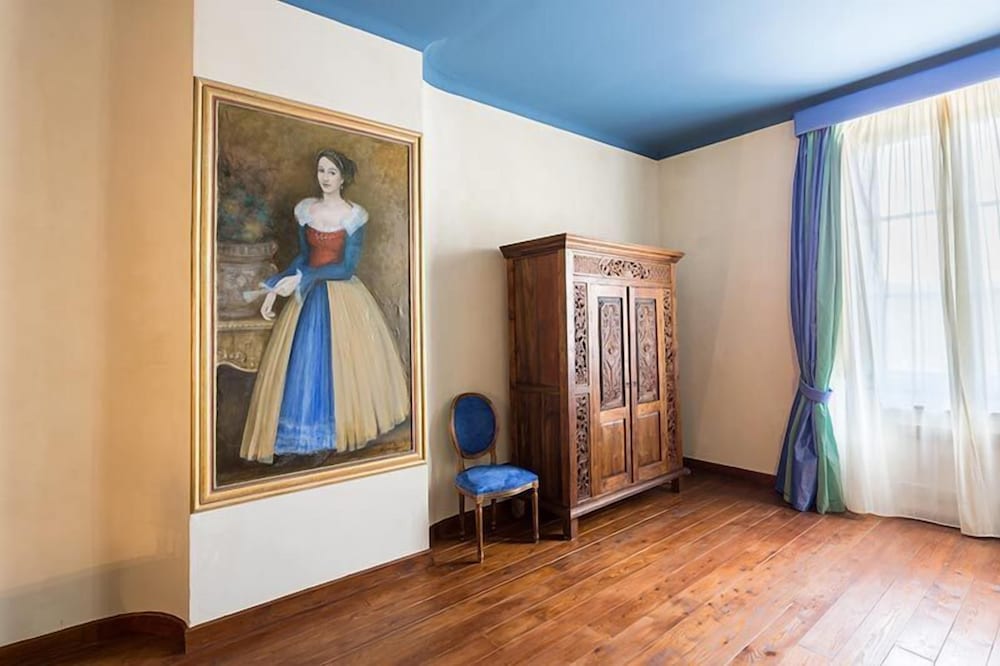 Luxury Condo, 2 Bedrooms photo 2