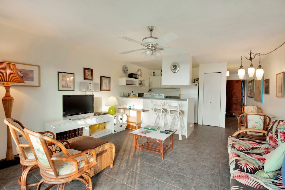 Standard Room, 1 Bedroom, Oceanfront - Photo 5