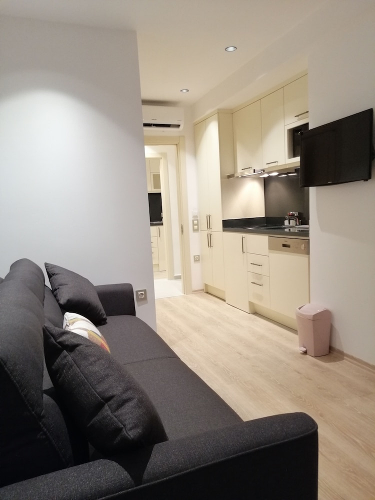 Family Apartment - Photo 12