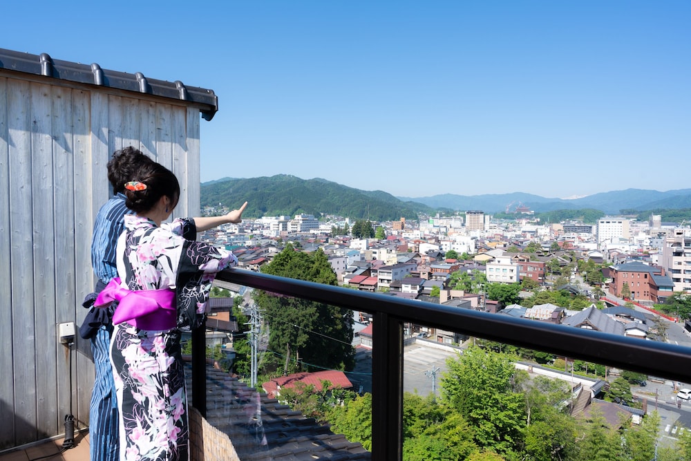 Japanese Western Style Room with Japanese Futon and Private Open-air Bath, City View photo 2