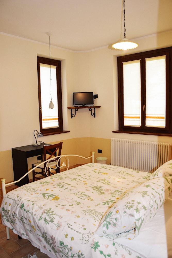 Deluxe Room, Private Bathroom, Garden View photo 3
