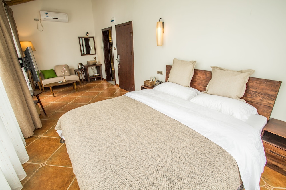 Deluxe Double Room photo 2