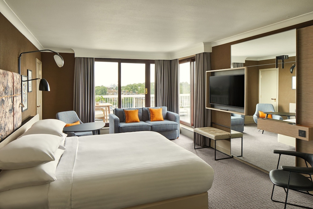 Junior Suite, 1 King Bed photo 1