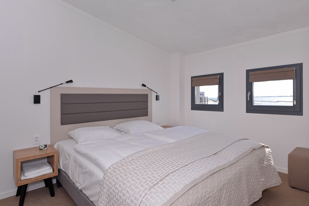 Deluxe Studio, 1 Bedroom, Garden View
