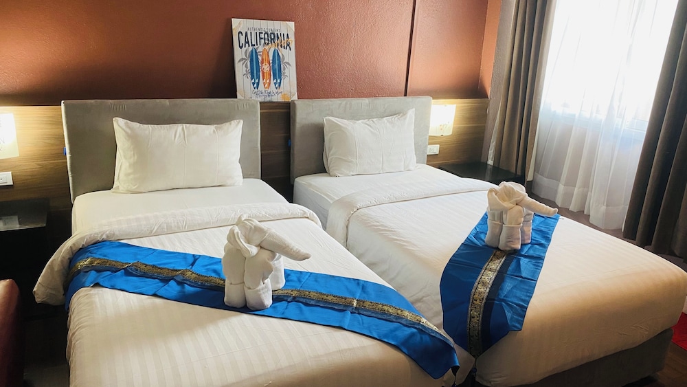 Deluxe Twin Room photo 2
