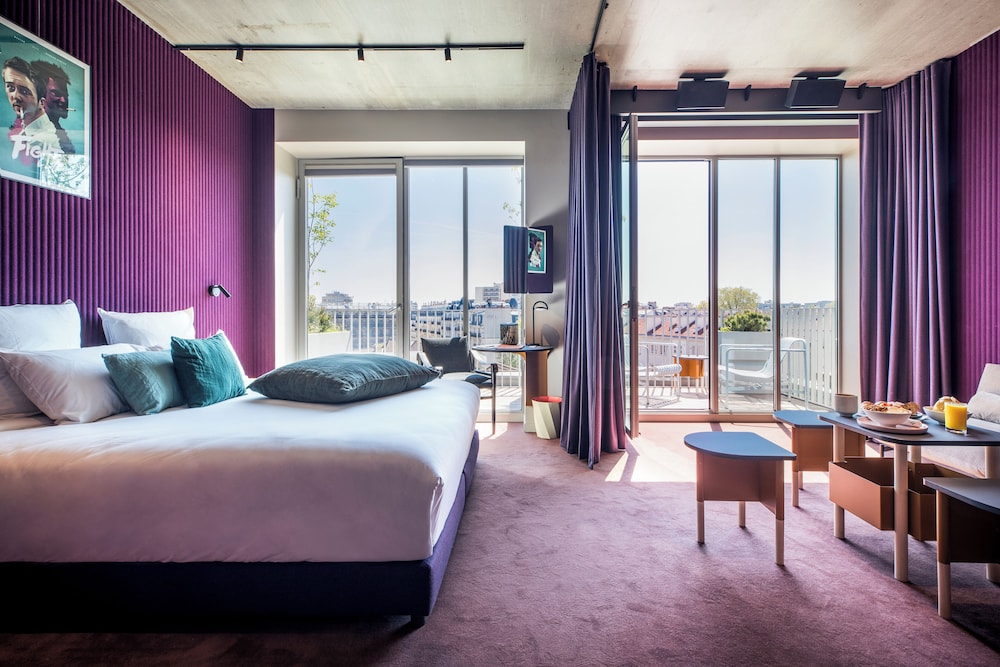 Deluxe Suite, Terrace, City View