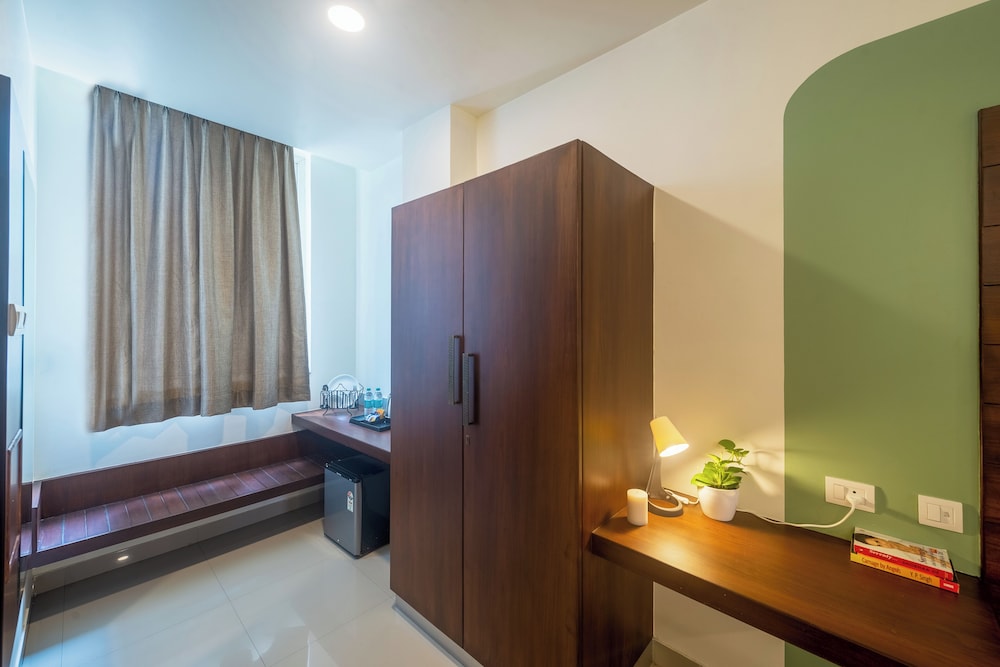 Standard Suite - Photo 4