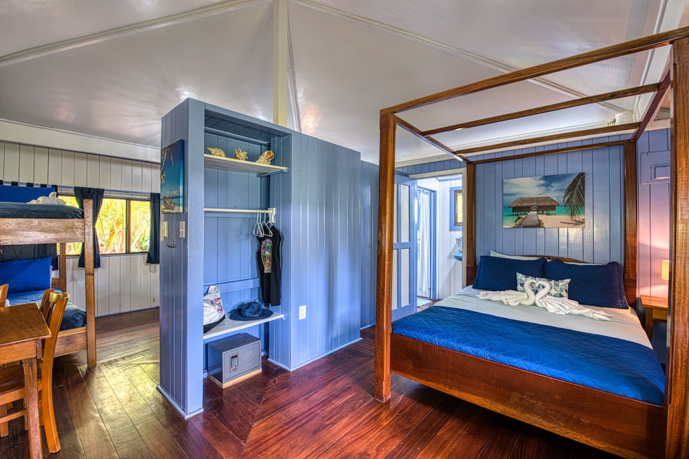 Hummingbird Room