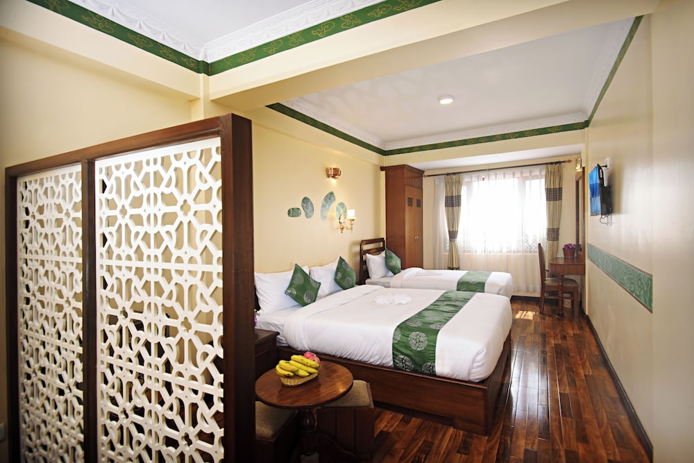 Deluxe Family Room