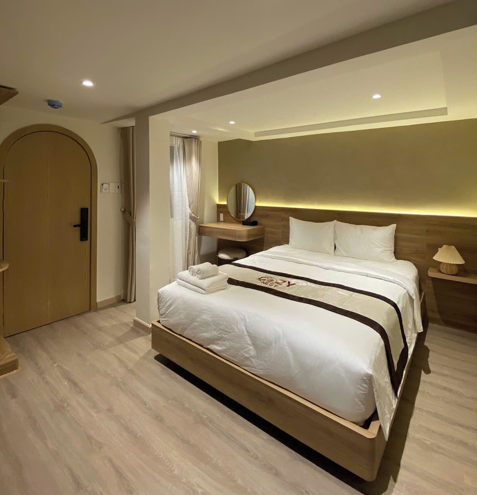 Deluxe Room, City View photo 3