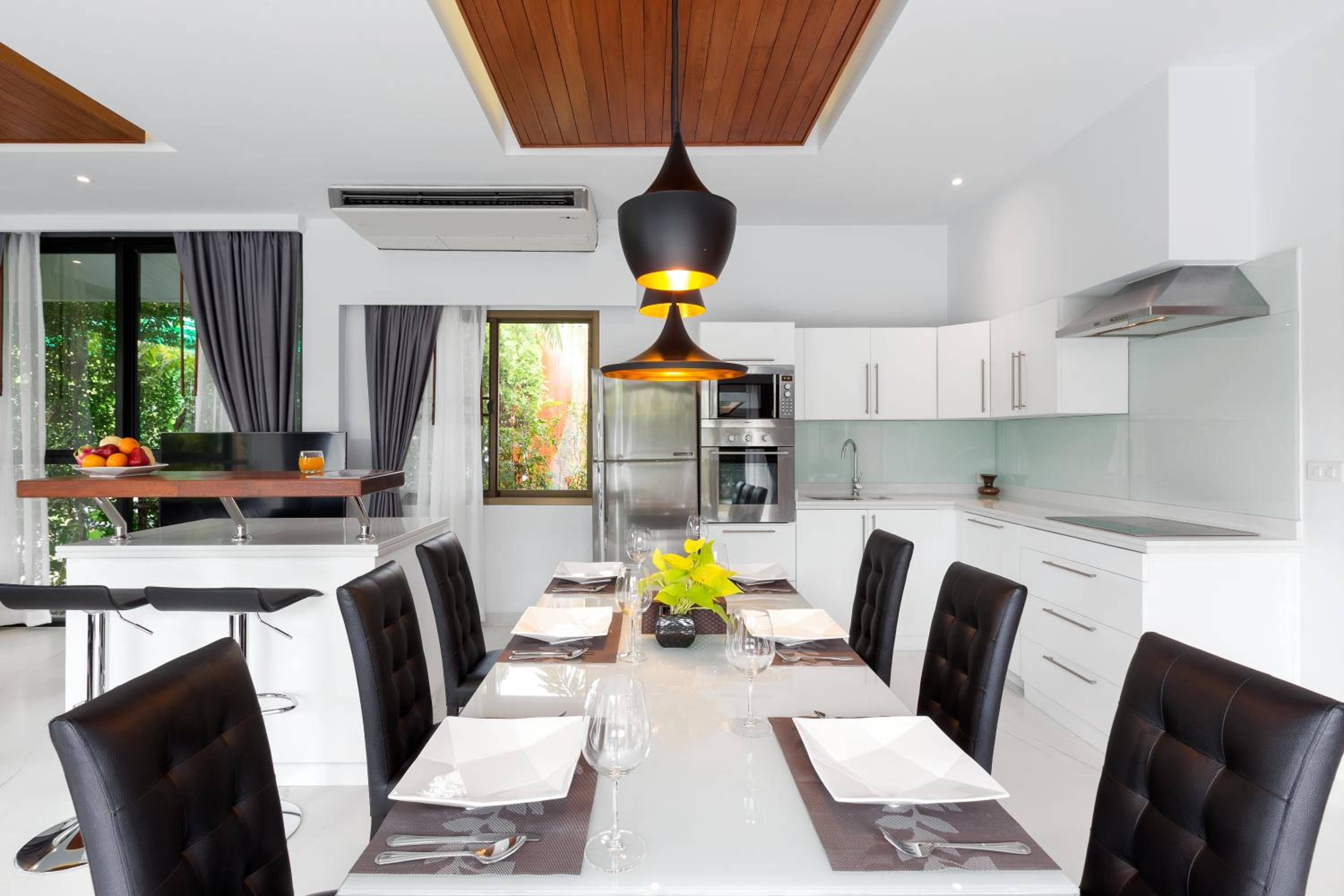 Three-Bedroom Villa photo 2