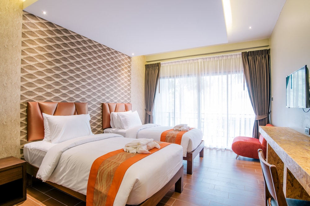 Deluxe Room with Mountain View photo 1