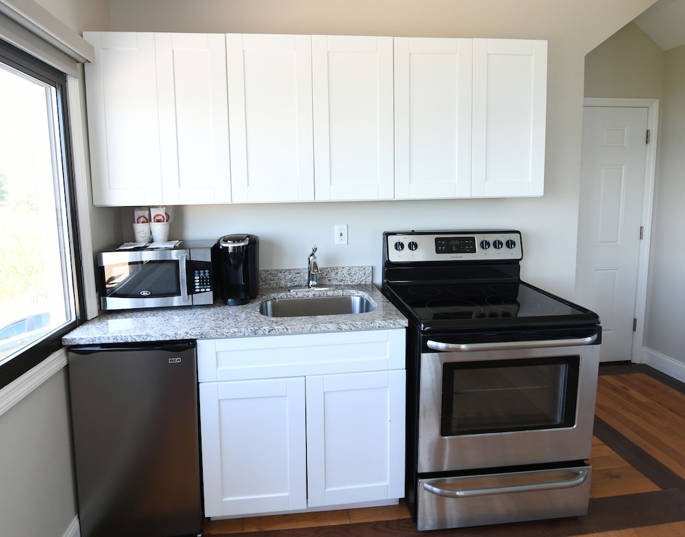 Panoramic Penthouse, 2 Queen Beds, Bay View photo 3