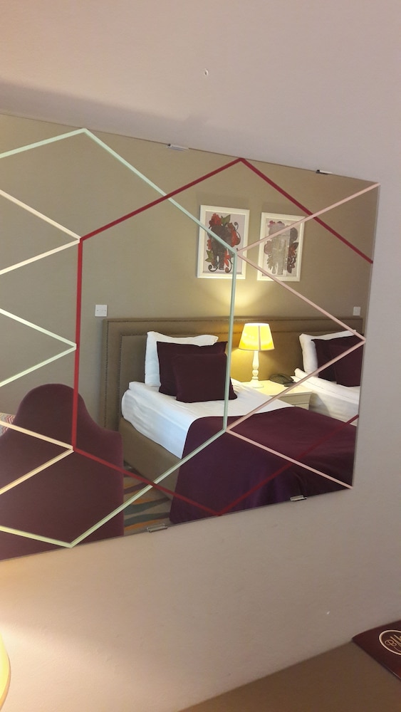 Basic Twin Room photo 1