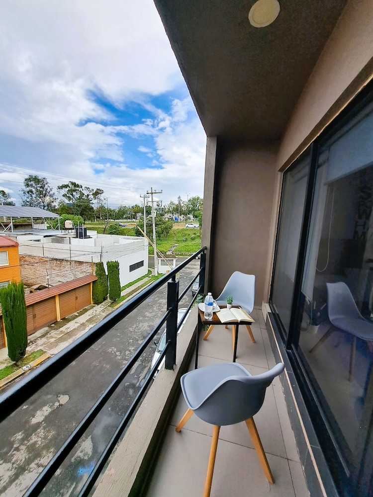 Family Studio Suite, 1 Bedroom, Balcony, City View photo 2
