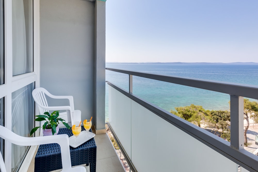 Premium Double Room, Balcony, Sea View (2+1) - Photo 6