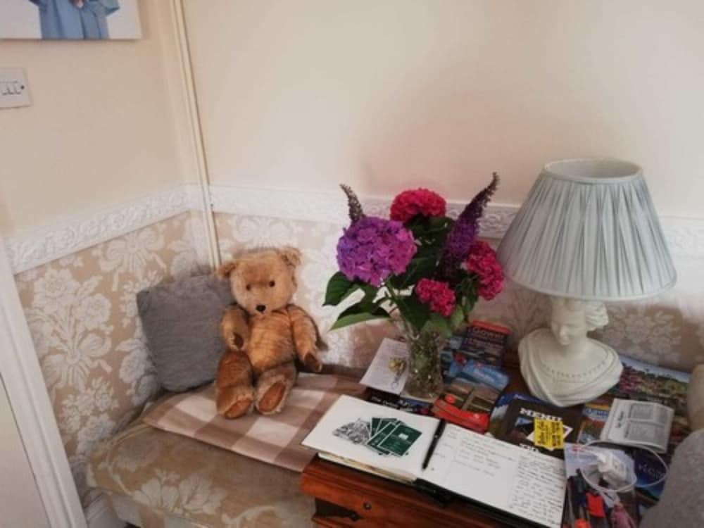 Double Room, Non Smoking, Ensuite (Three Cliffs Bay) photo 2