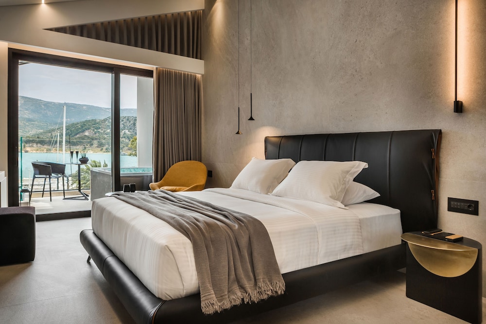 Superior Double Room, 1 Queen Bed, Hot Tub, Sea View