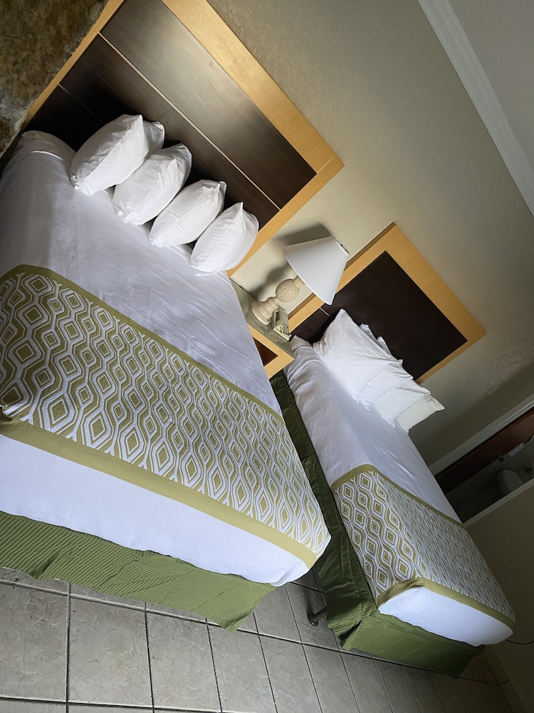 Ocean View Cottage 2 Double Beds