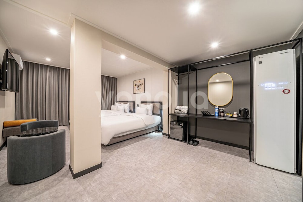 Family Twin Room