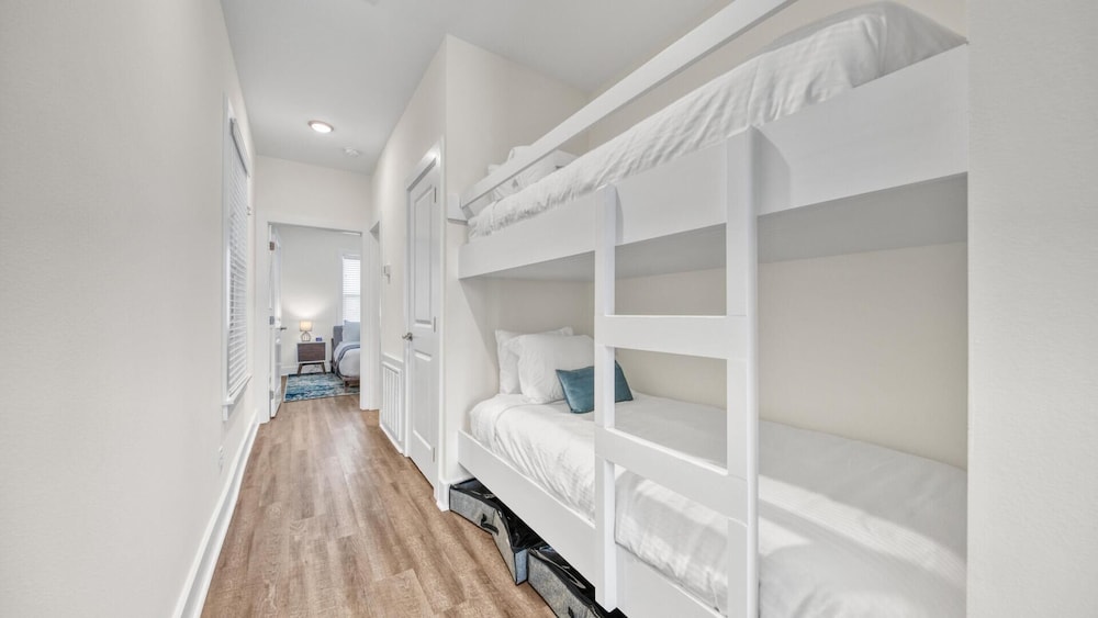Condo, 1 Queen Bed, Beach View (Hidden Lake Condos 113) photo 1