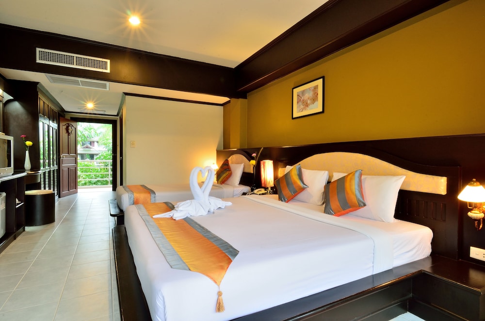 Deluxe Room - Photo 7
